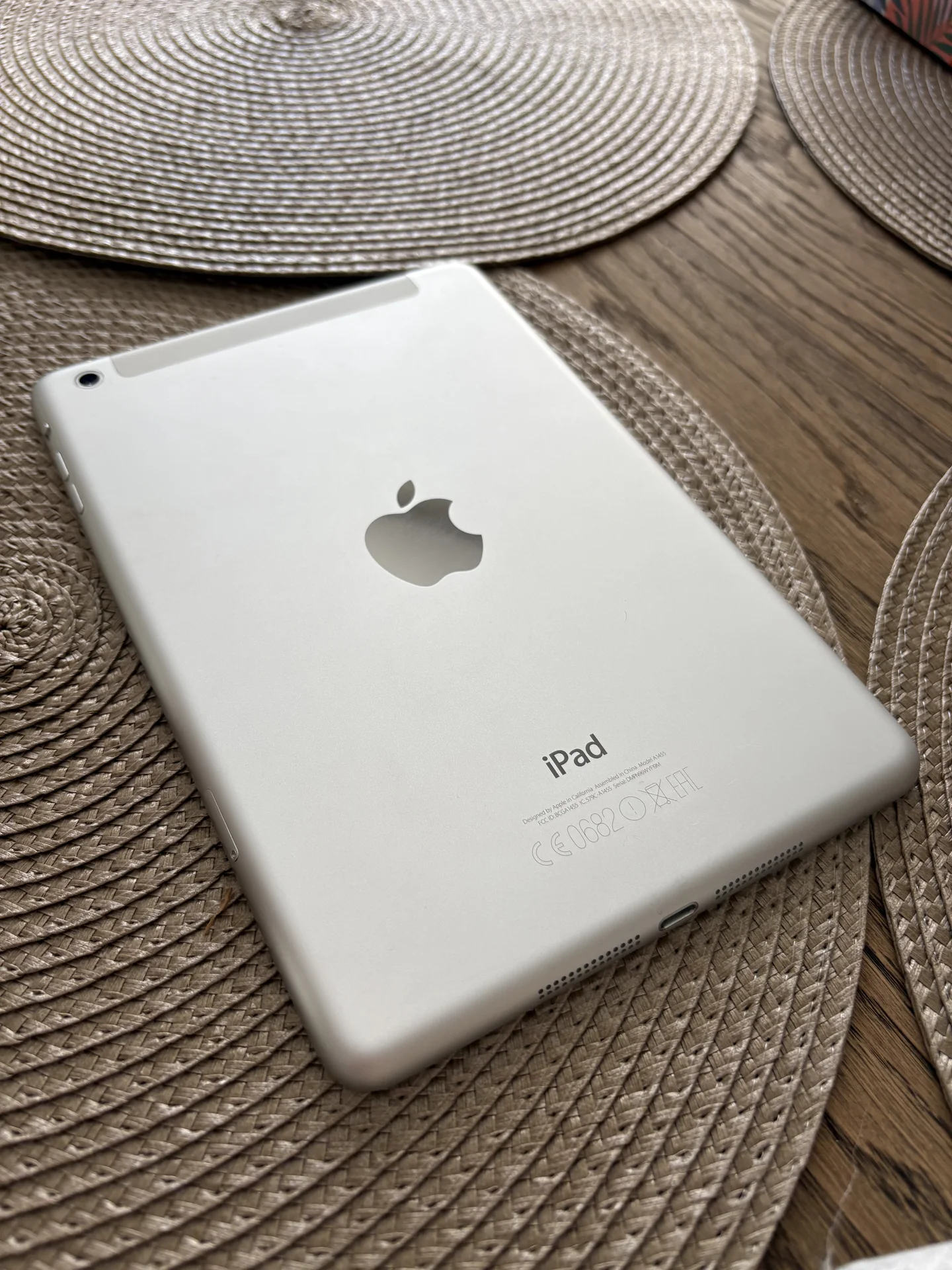 Apple iPad mini 1 16GB Cellular A1455, рабочий, ор - миниатюра 2