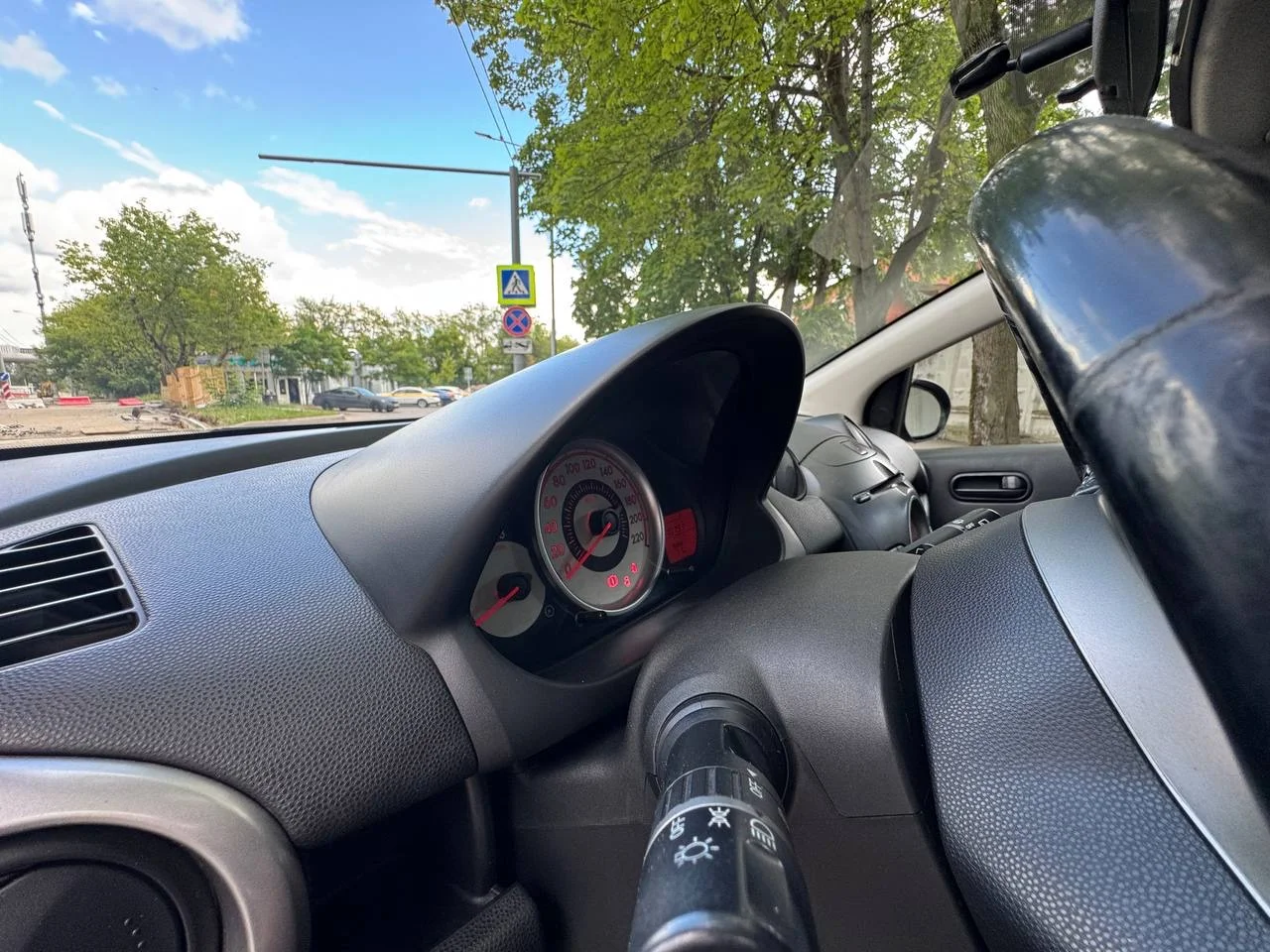 Mazda 2 - миниатюра 8