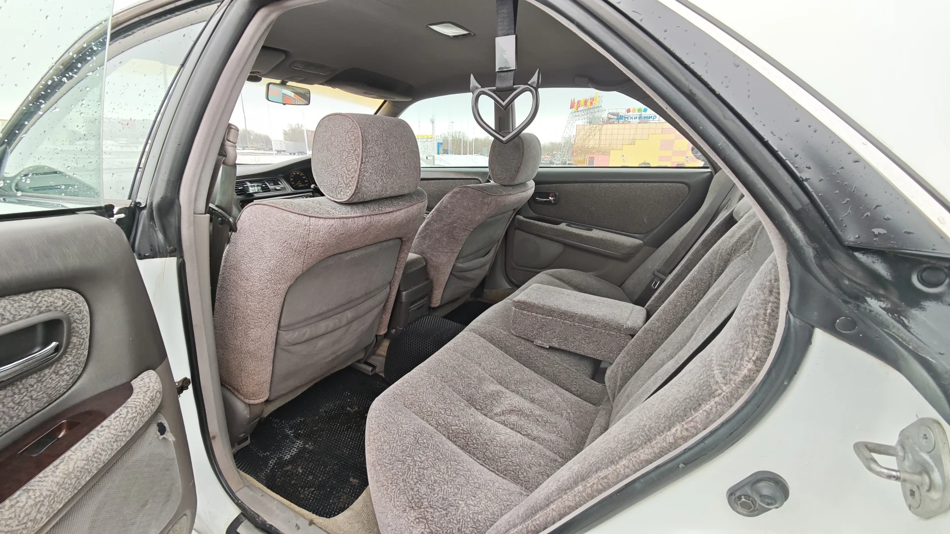 Toyota Mark 2 - миниатюра 13