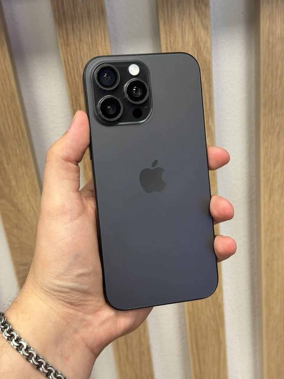 iPhone 16 Pro Max, 512 ГБ, SIM + eSim - миниатюра 2
