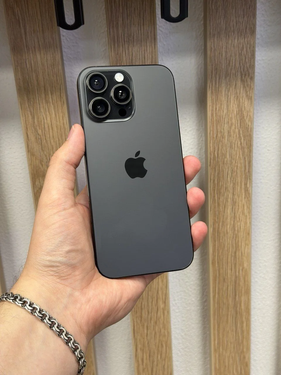 iPhone 16 Pro Max, 512 ГБ, SIM + eSim - миниатюра 3