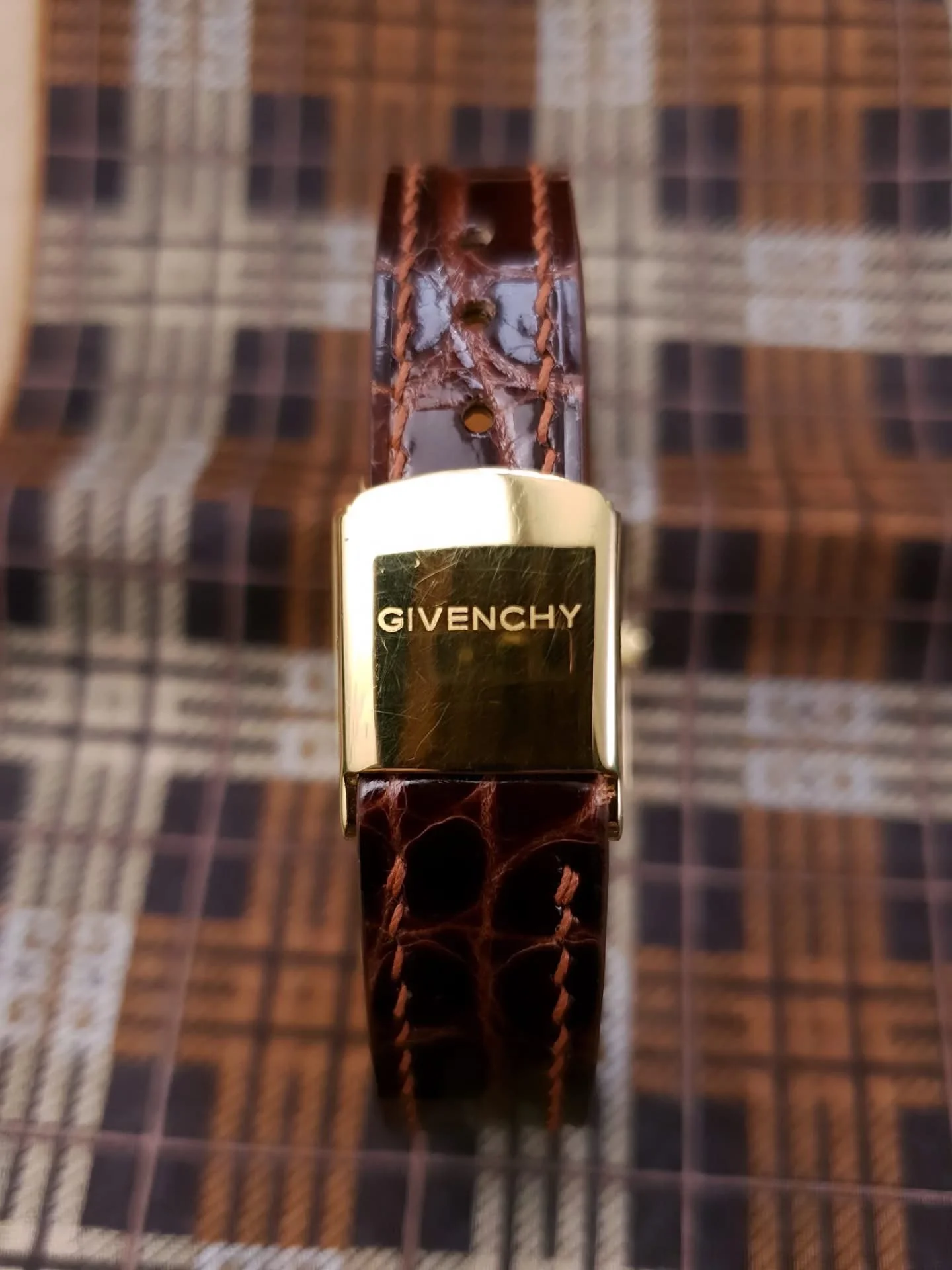 Винтажные часы Givenchy - миниатюра 3