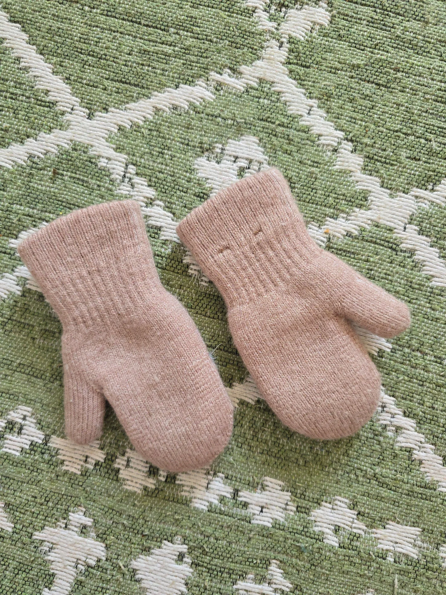 Варежки детские 2 пары - миниатюра 2