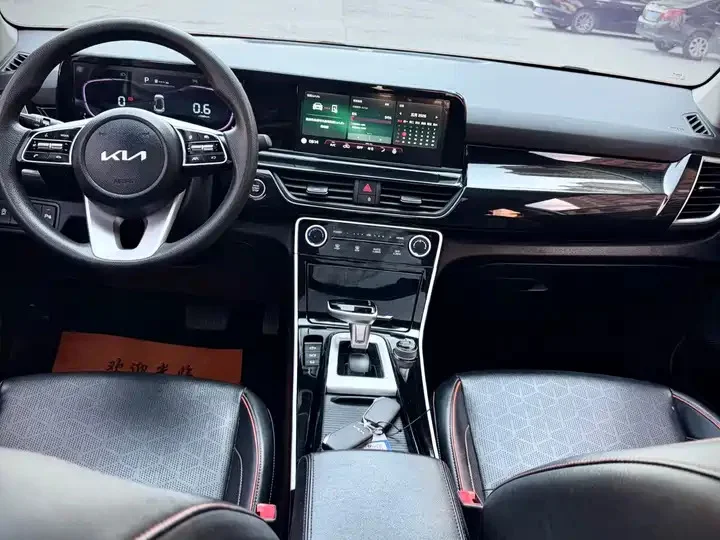 Kia Seltos - миниатюра 10