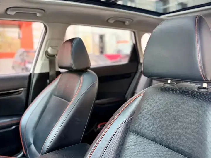 Kia Seltos - миниатюра 17