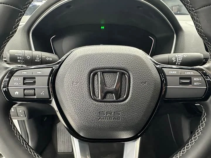 Honda Civic 180TURBO CVT Premium Edition 2023 - миниатюра 12