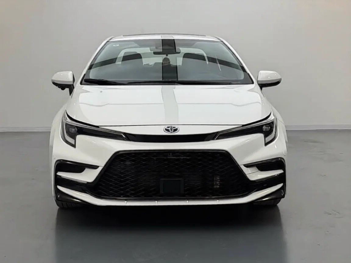 Toyota Corolla Hybrid 1.8H E-CVT Sport Edition 2023 - изображение 1