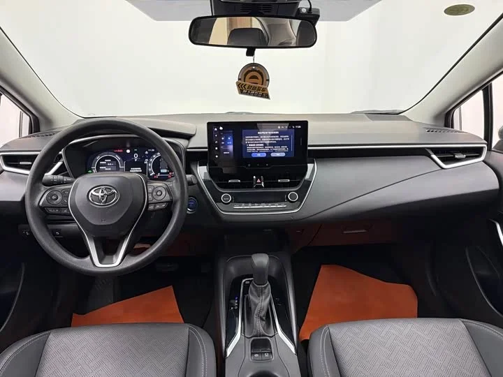 Toyota Corolla Hybrid 1.8H E-CVT Sport Edition 2023 - миниатюра 11