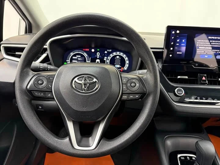 Toyota Corolla Hybrid 1.8H E-CVT Sport Edition 2023 - миниатюра 12
