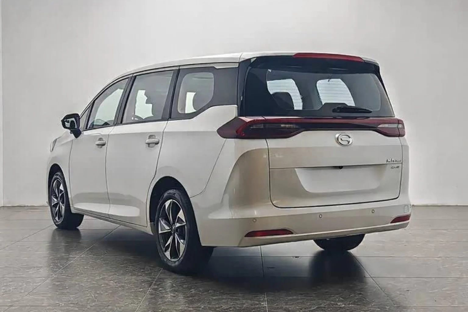 Trumpchi M6 PRO 270T Automatic Premium Edition 2022 - миниатюра 4