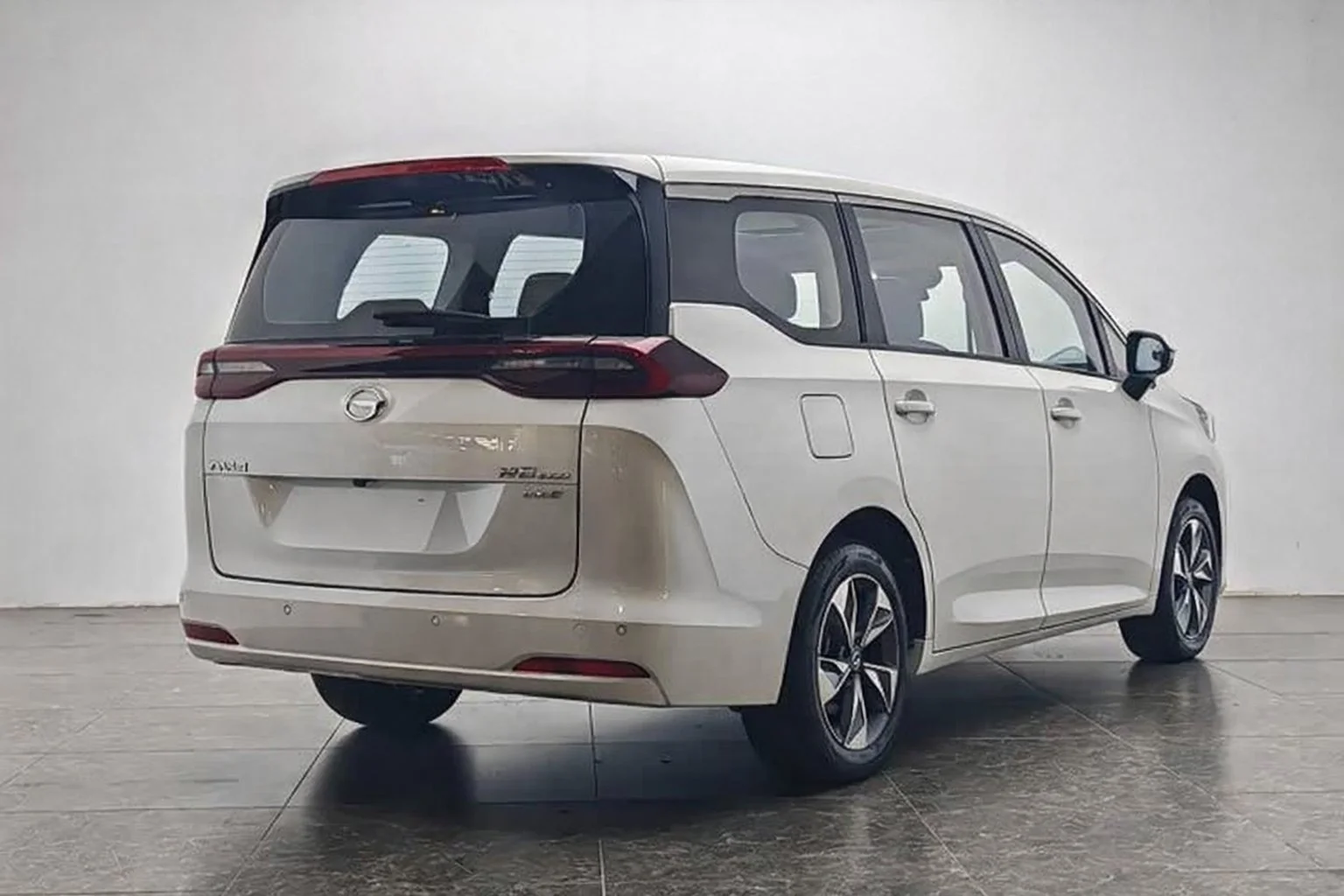 Trumpchi M6 PRO 270T Automatic Premium Edition 2022 - миниатюра 6