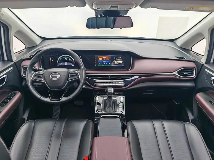 Trumpchi M6 PRO 270T Automatic Premium Edition 2022 - миниатюра 11
