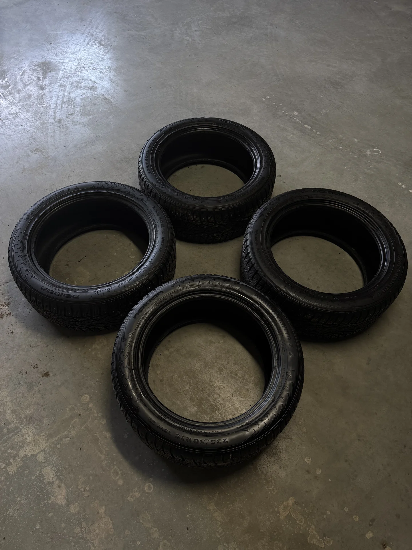 Зимняя резина 235/50 R18 - миниатюра 2