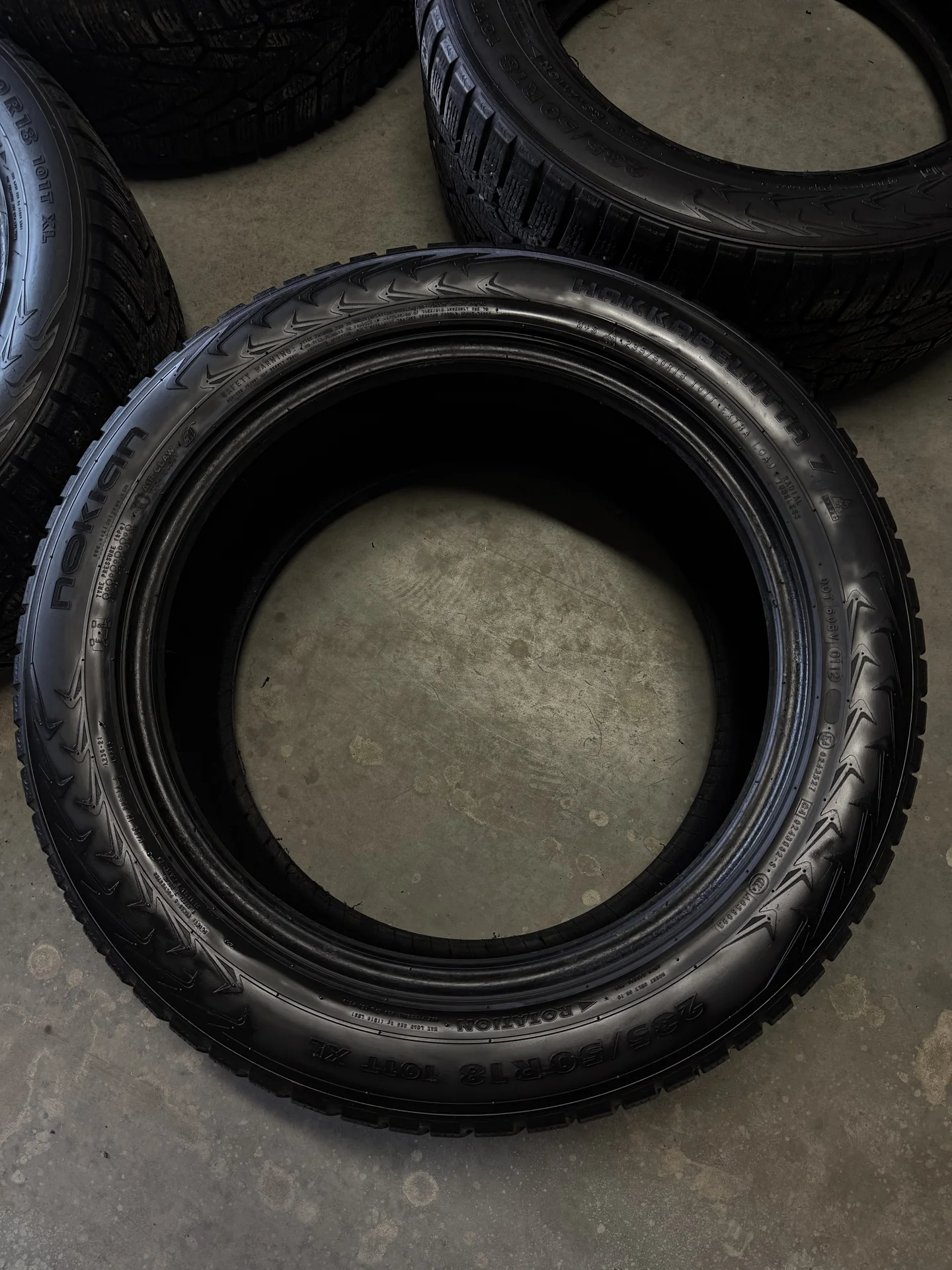 Зимняя резина 235/50 R18 - миниатюра 3