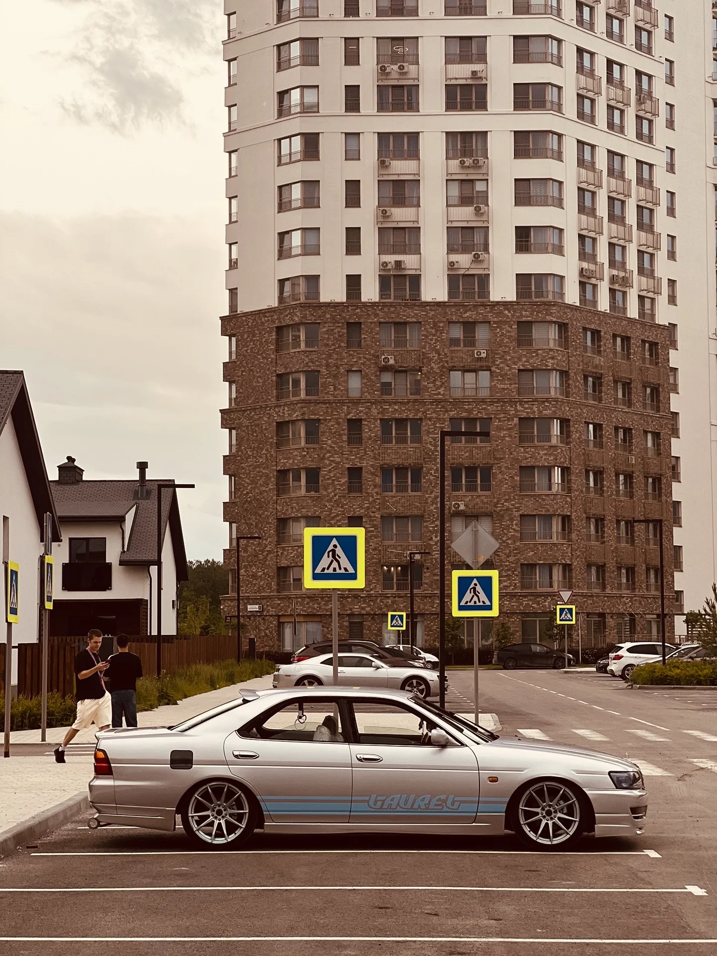 Nissan Laurel 35 - изображение 1