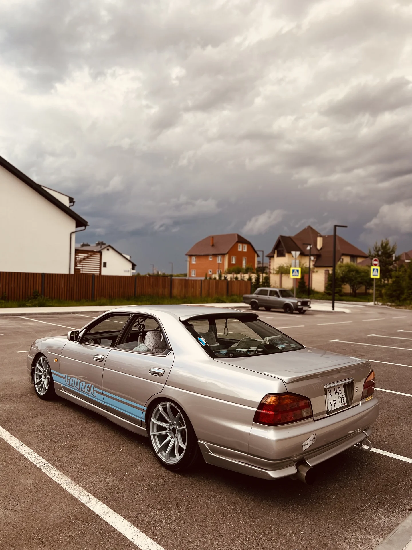 Nissan Laurel 35 - миниатюра 9