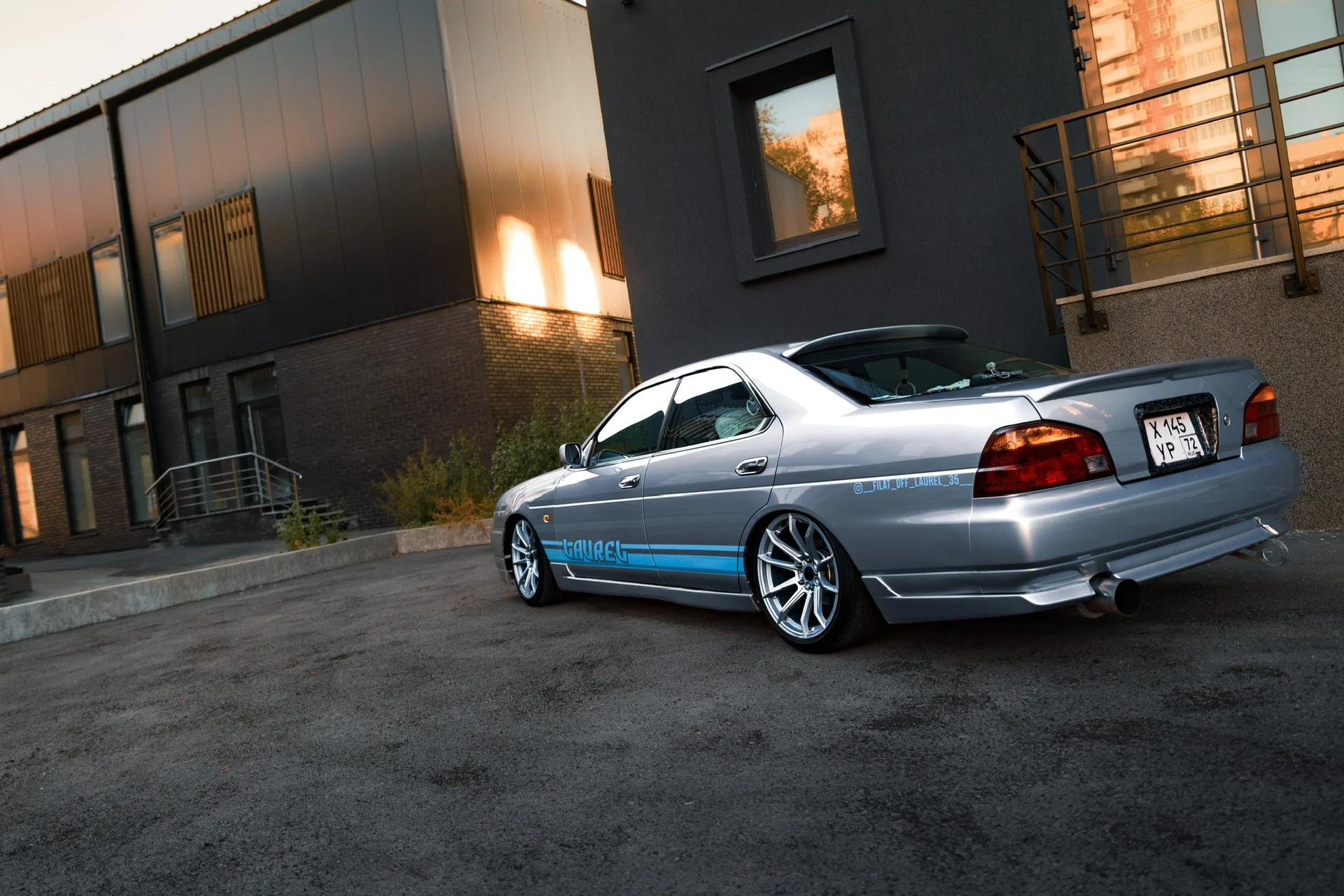Nissan Laurel 35 - миниатюра 19