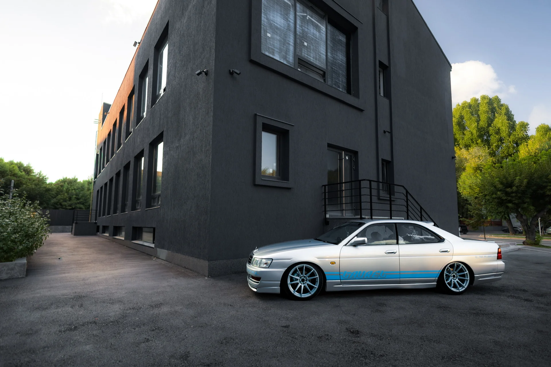 Nissan Laurel 35 - миниатюра 26