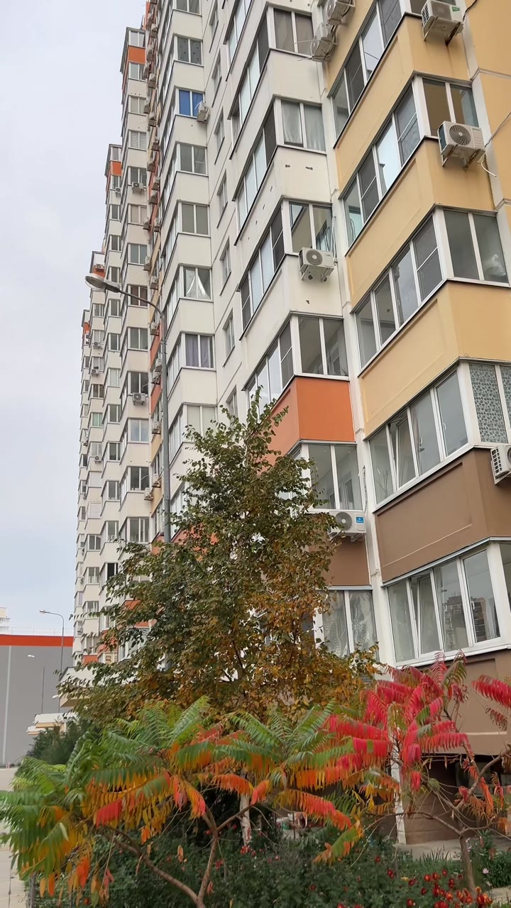 Сдаю квартиру в южном районе - видео 17