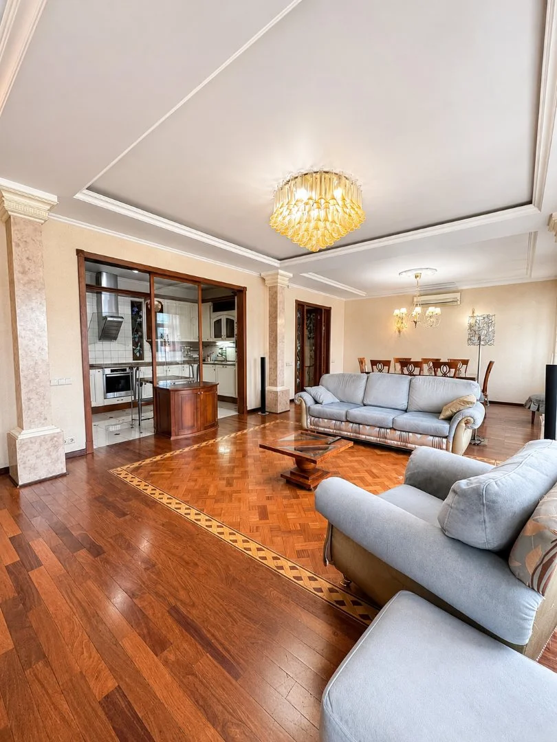 168 м², 3 спальни и кухня-гостиная 58 м² - миниатюра 7