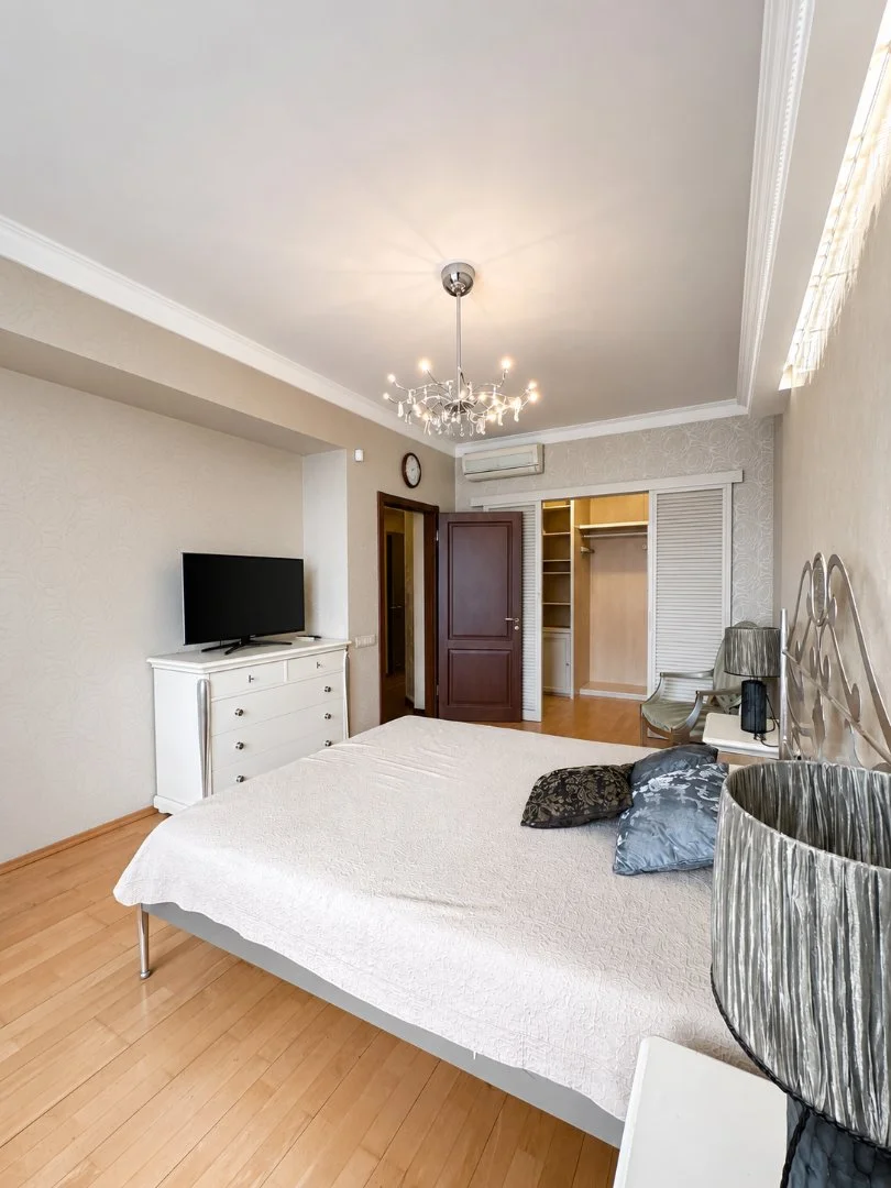 168 м², 3 спальни и кухня-гостиная 58 м² - миниатюра 11