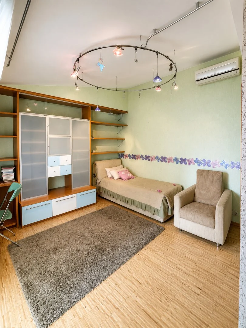 168 м², 3 спальни и кухня-гостиная 58 м² - миниатюра 14