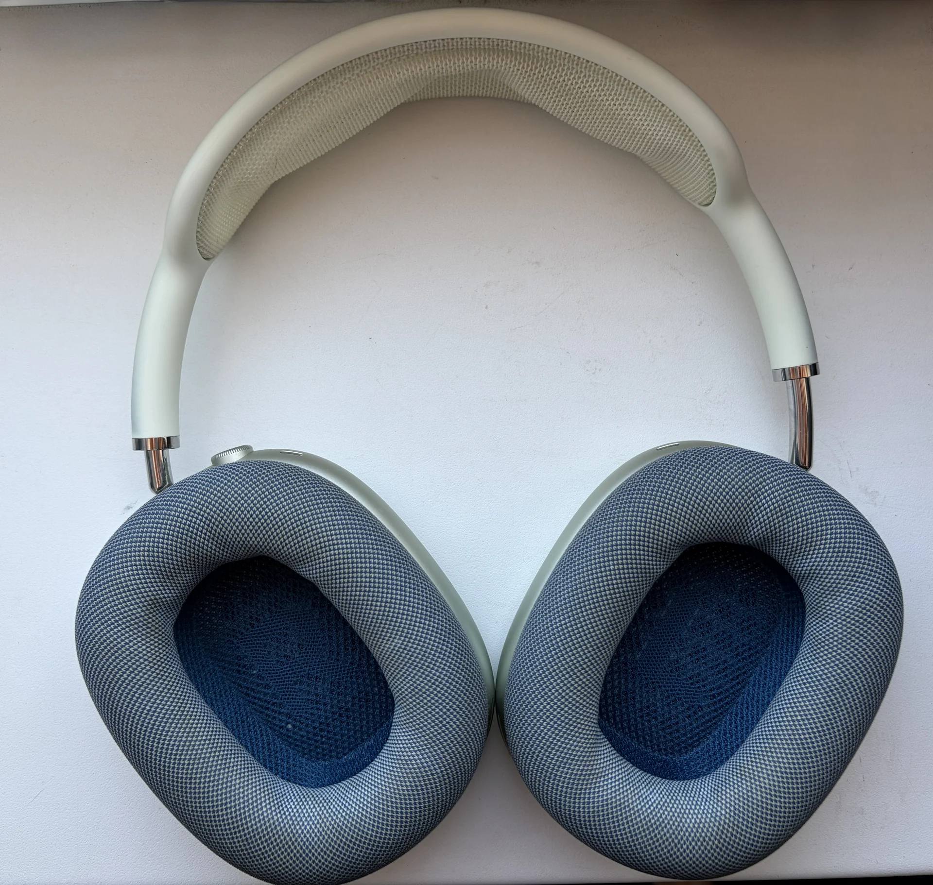 Наушники Apple AirPods Max - миниатюра 3
