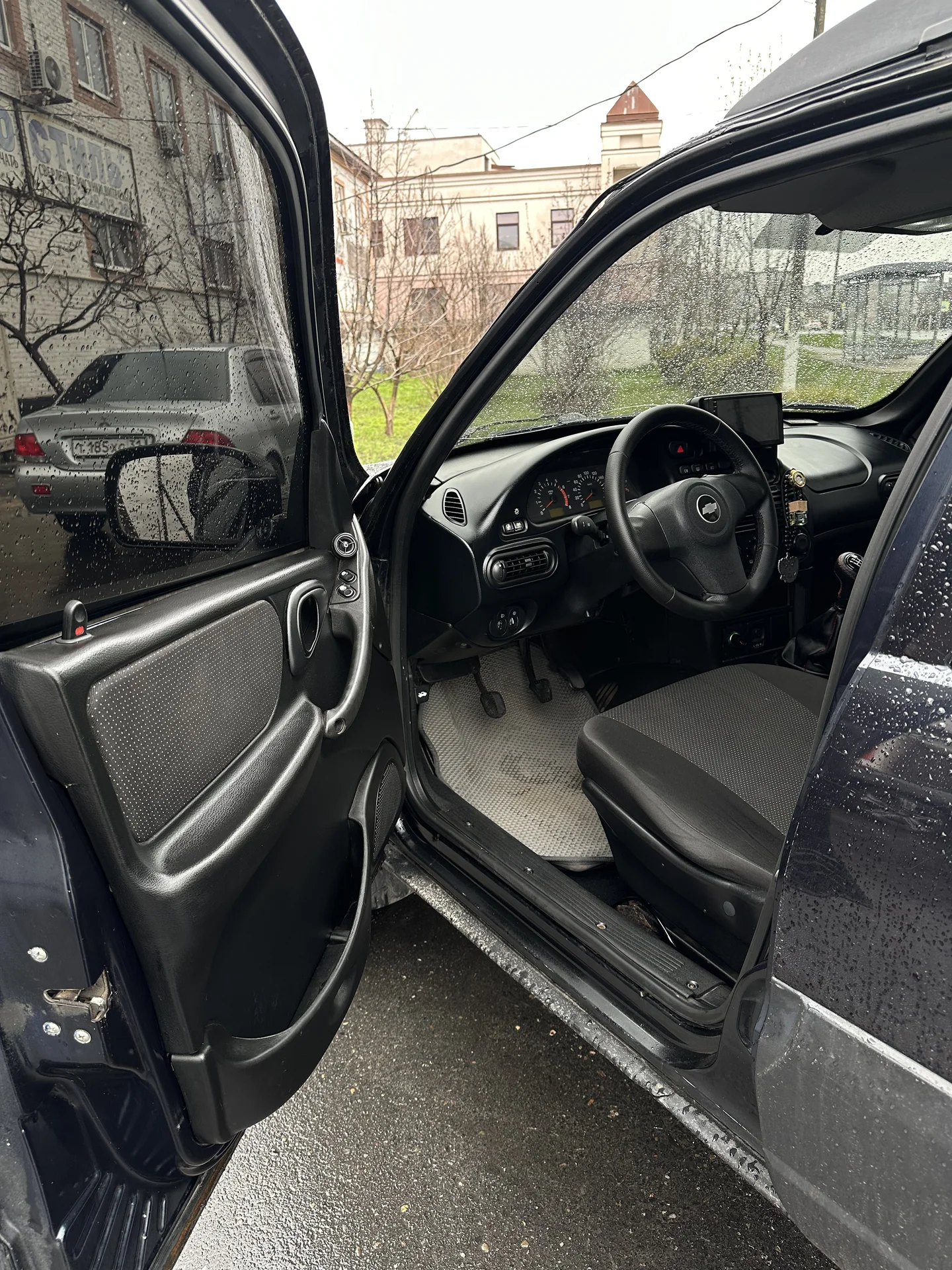 Chevrolet Niva - миниатюра 20