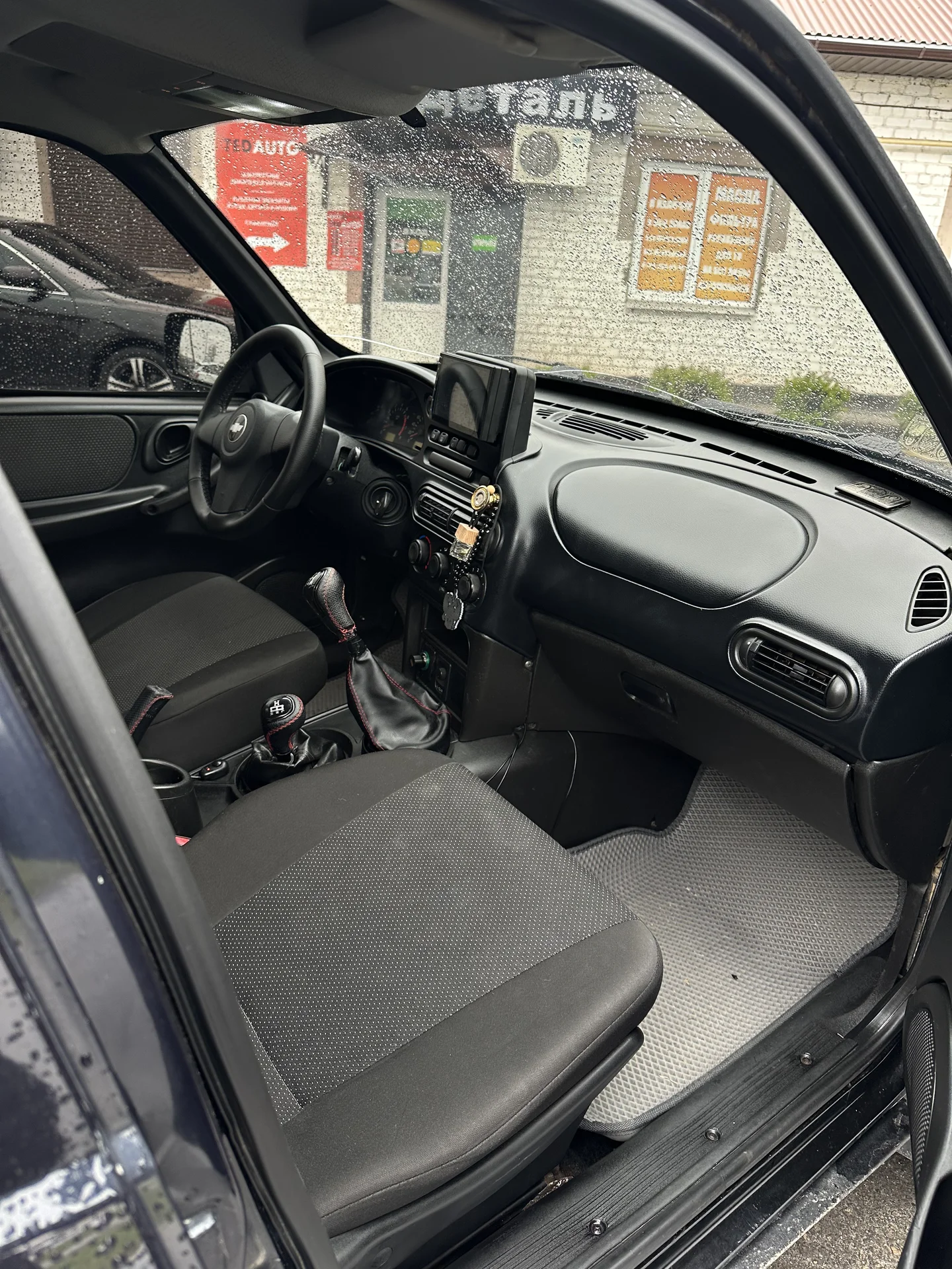 Chevrolet Niva - миниатюра 29
