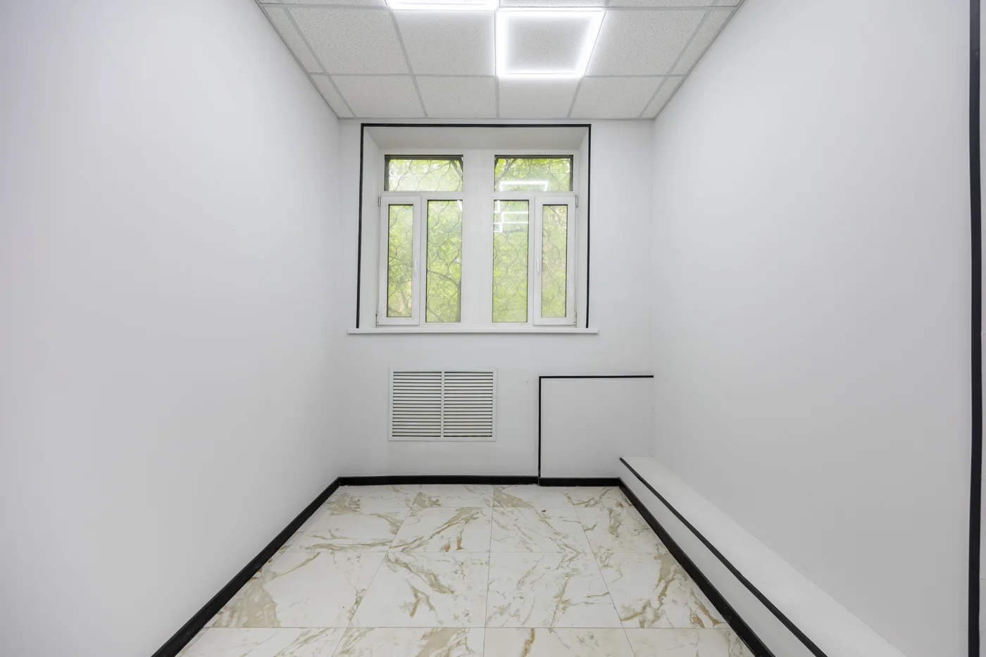 Кабинет под бьюти услуги, 65.5 м² - миниатюра 3
