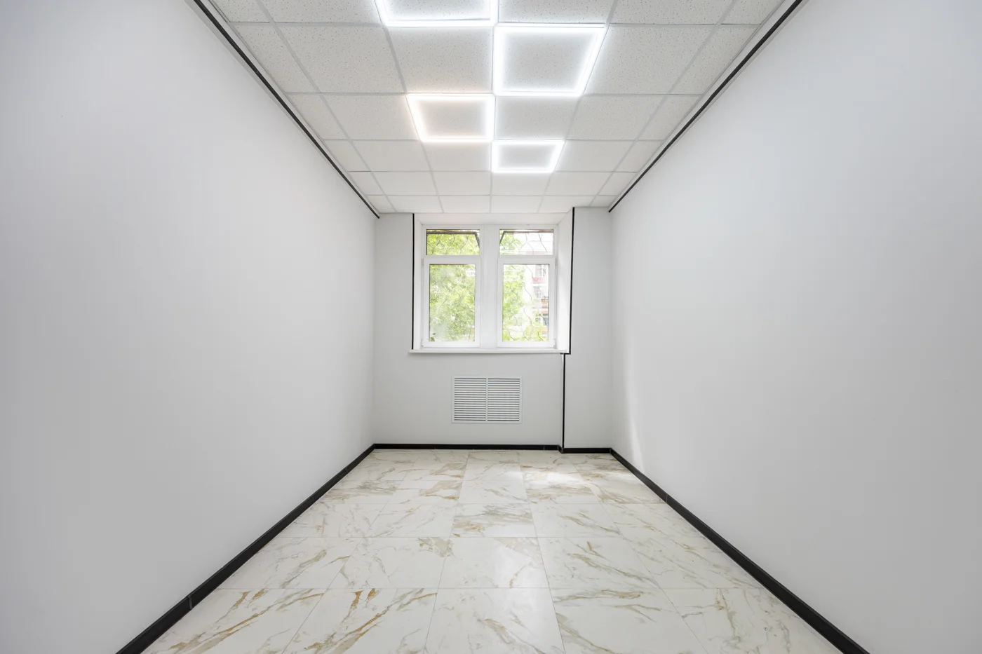 Кабинет под бьюти услуги, 65.5 м² - миниатюра 10