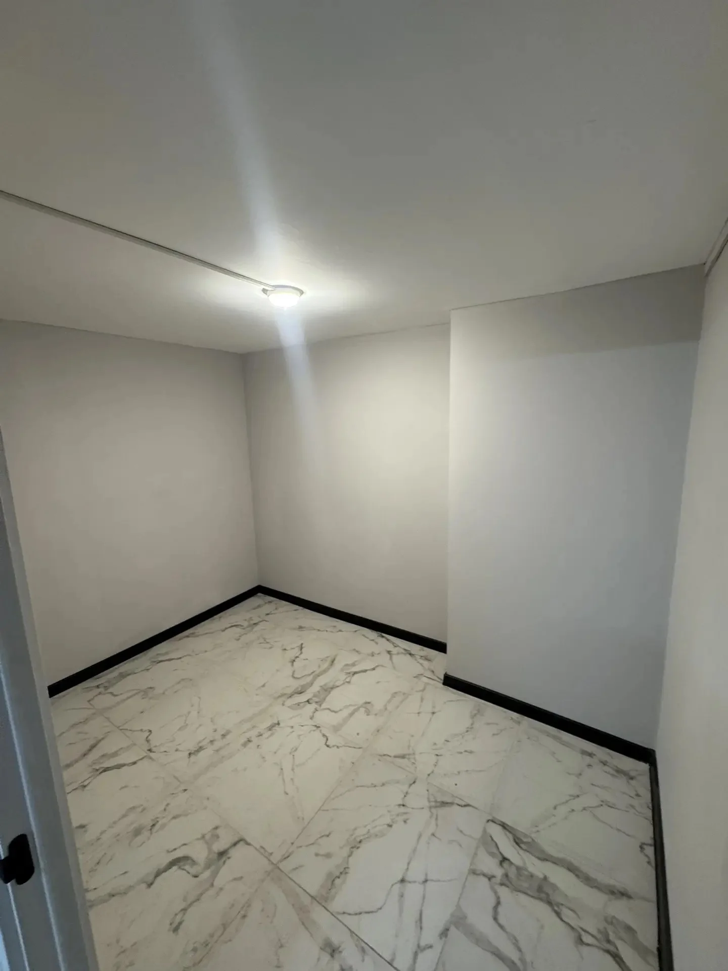 Кабинеты в 1 минуте от метро Сходненская 180.8 м² - миниатюра 3