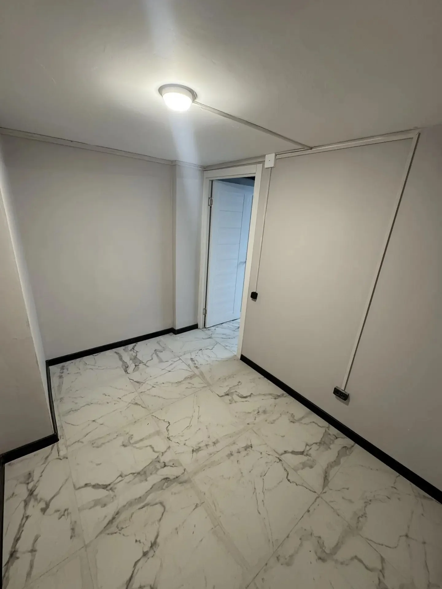 Кабинеты в 1 минуте от метро Сходненская 180.8 м² - миниатюра 6