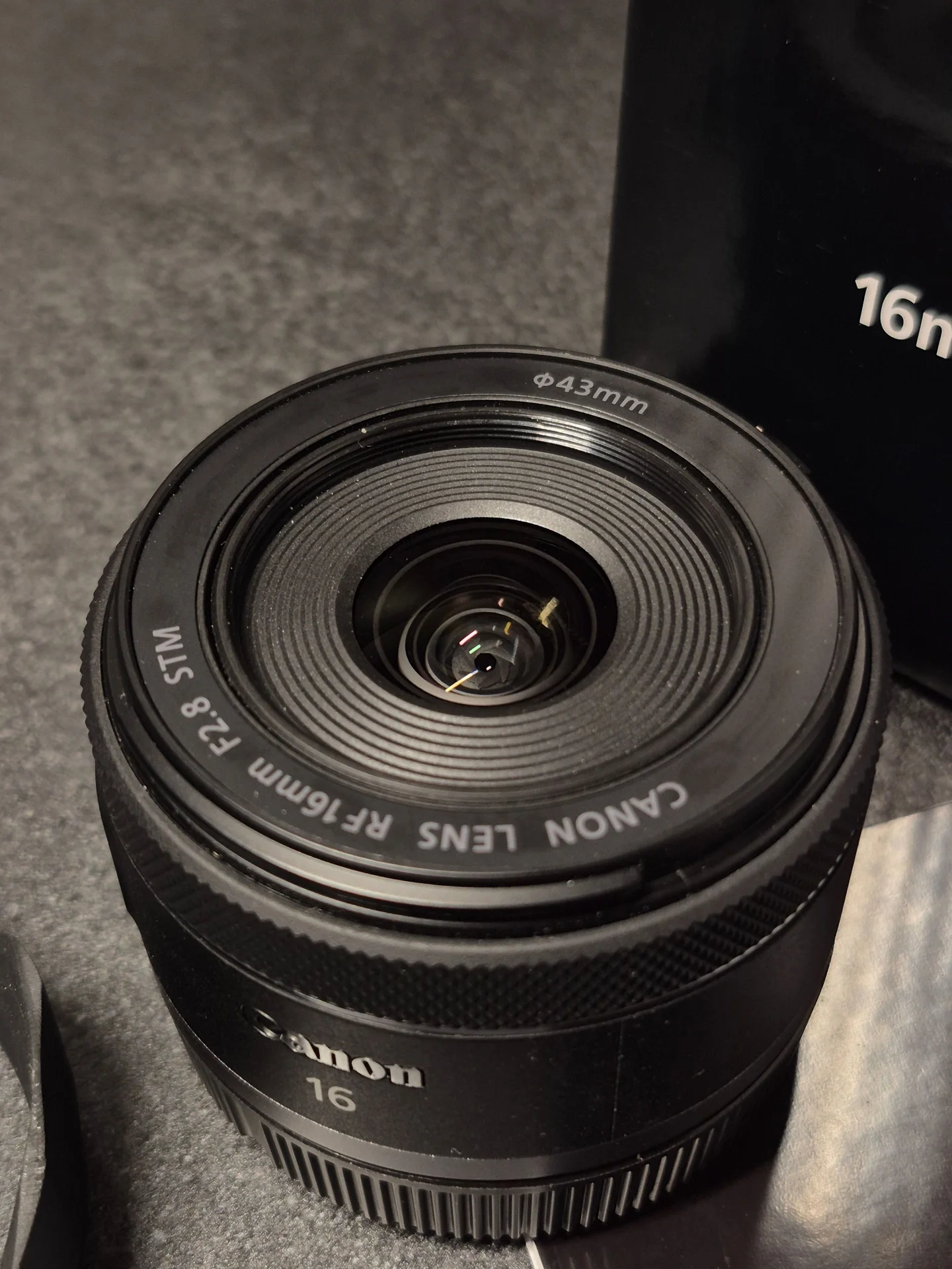 обьектив canon rf 16mm f2.8 stm - миниатюра 3