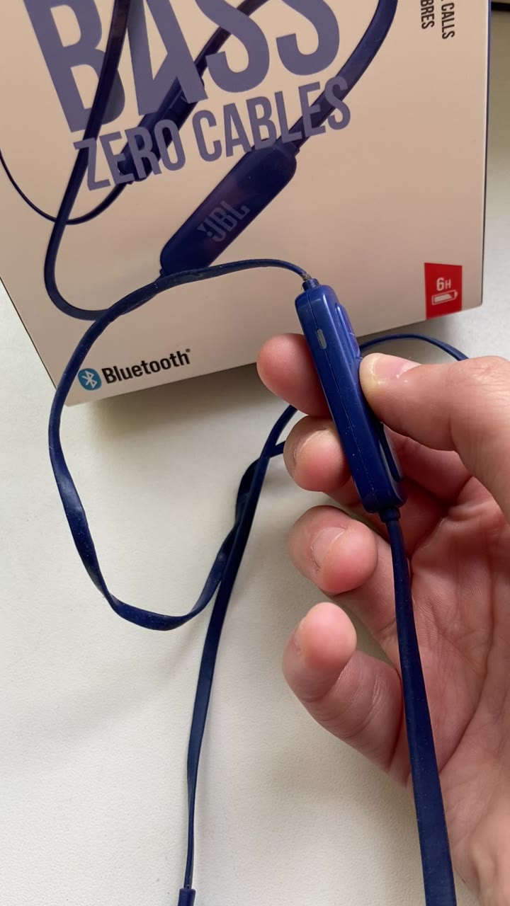 JBL гарнитура Bluetooth / 1 раб / на запчасти - видео 1