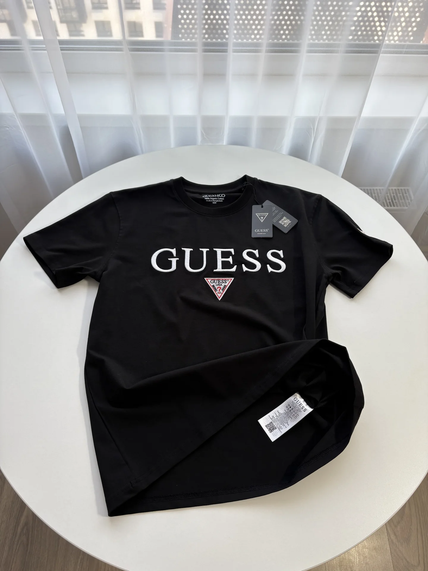 Мужская футболка guess чёрный цвет - миниатюра 7