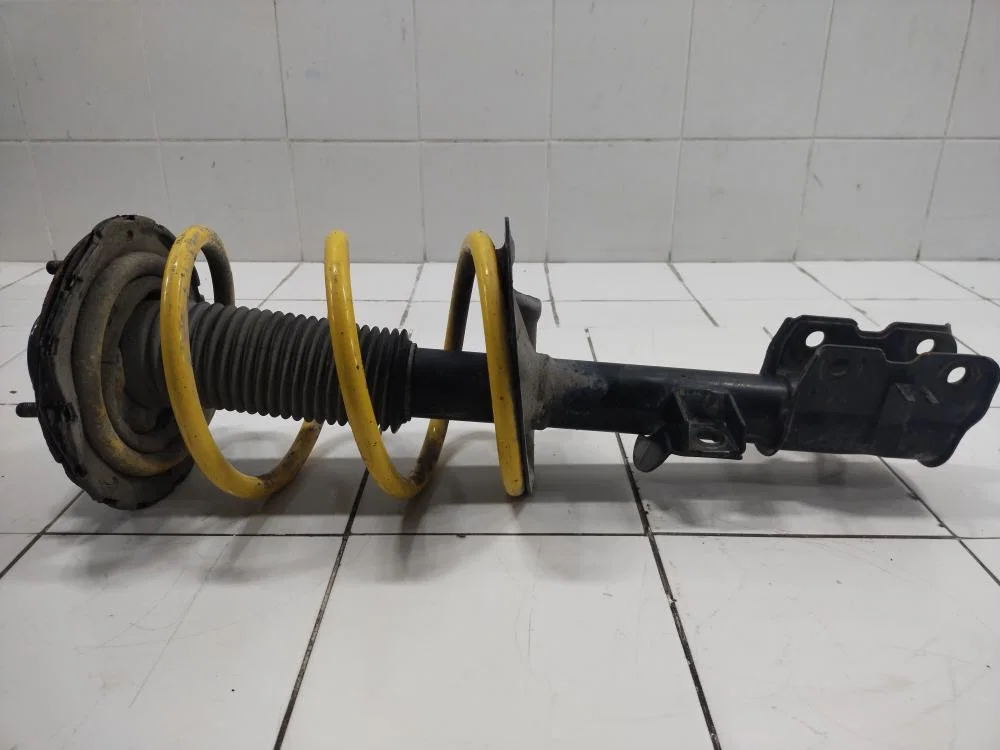 Амортизатор передний правый Infiniti FX35 I (2002—2006) - миниатюра 3