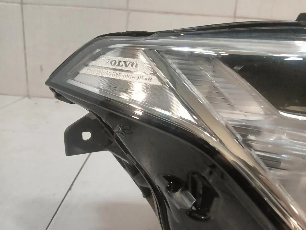 Фара правая Volvo XC90 II (2014—2019) - миниатюра 9