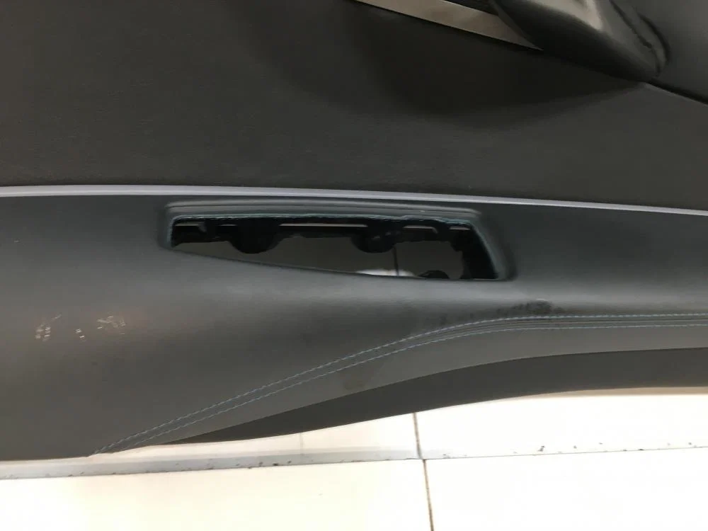 Обшивка двери передней правой BMW i8 I12 (2014—2017) - миниатюра 6