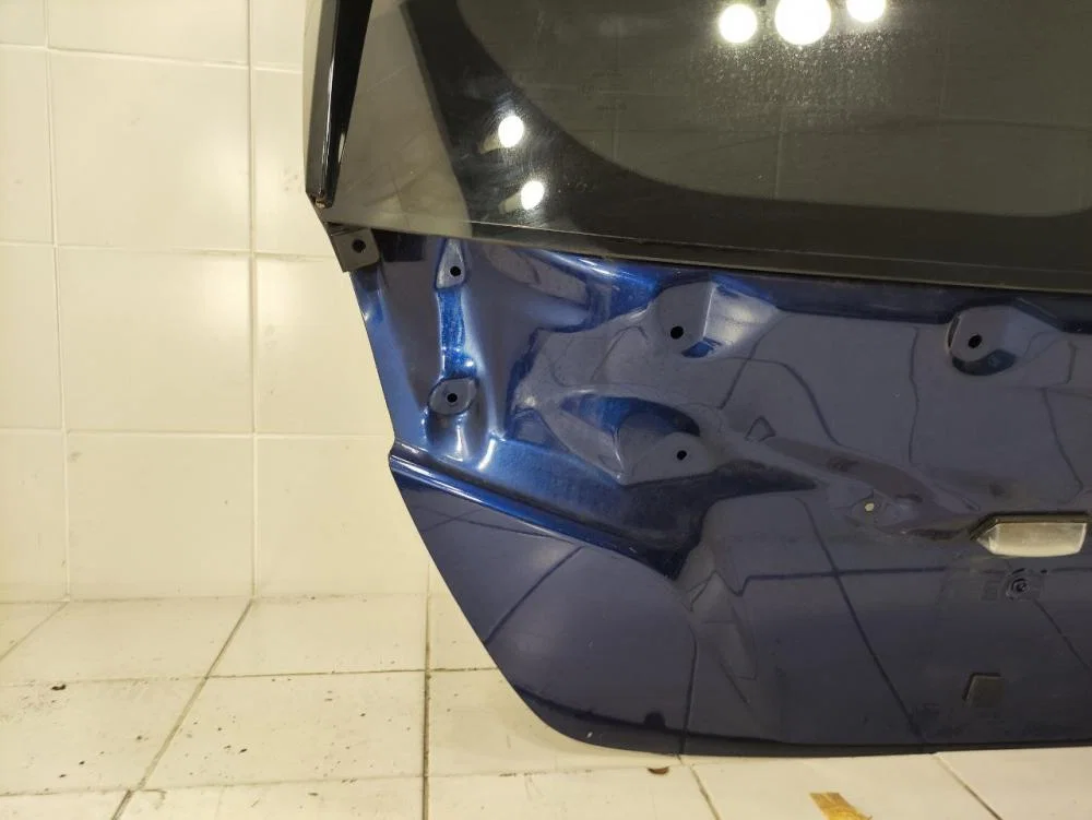 Дверь багажника со стеклом Nissan Leaf II (2017—2025) - миниатюра 10