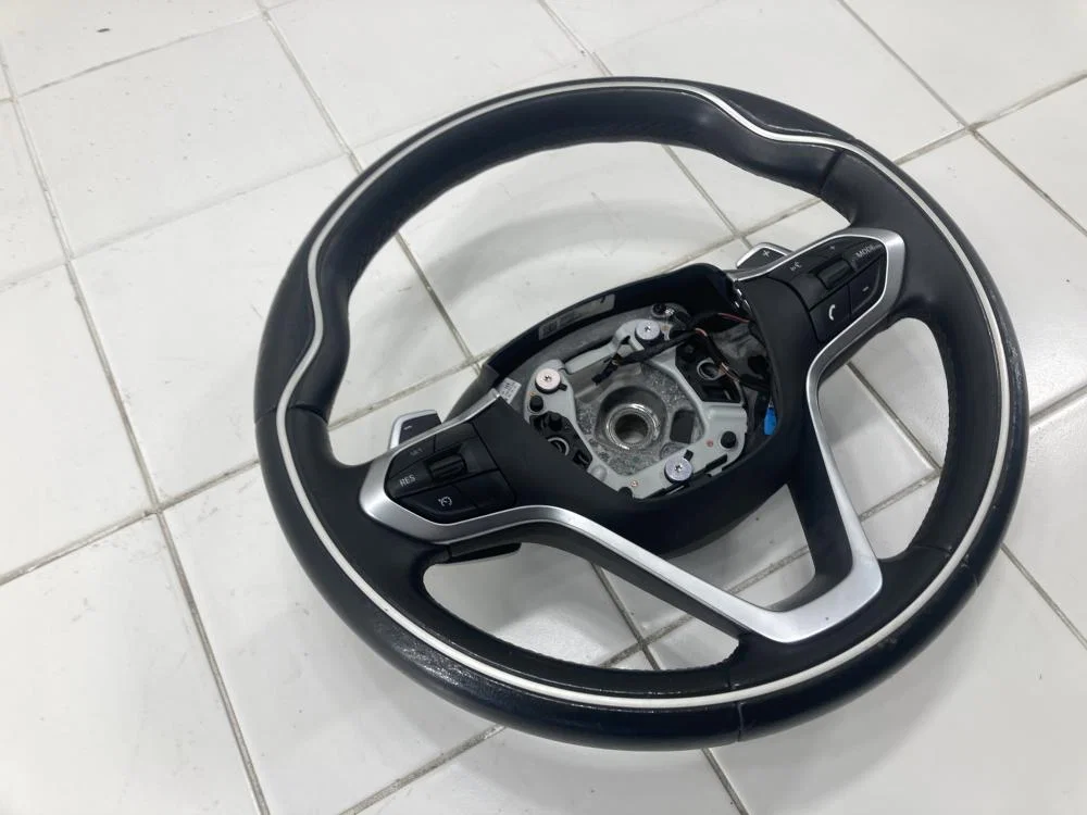 Рулевое колесо BMW i8 I12 (2014—2017) - миниатюра 3