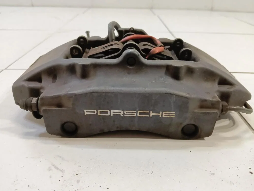 Суппорт задний правый Porsche Cayman 981 (2013—2016)