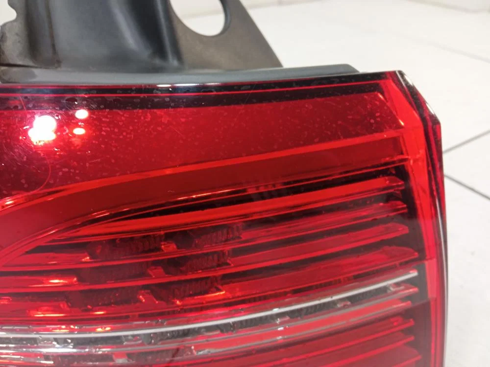 Фонарь задний наружный левый Volkswagen Passat B8 (2014—2020) - миниатюра 8