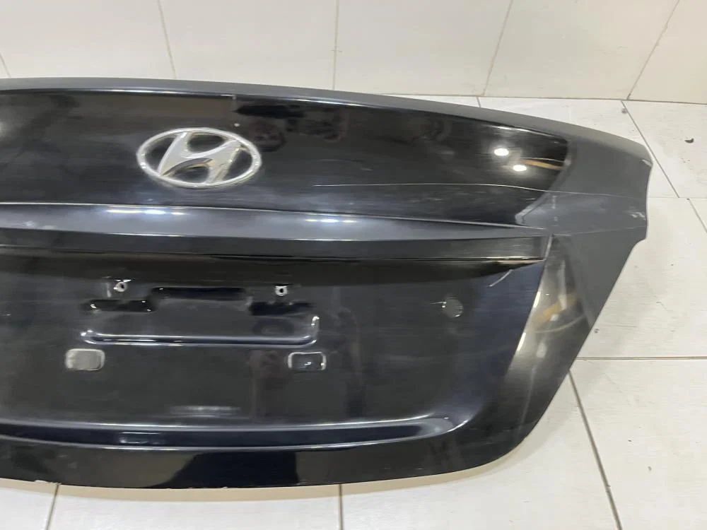 Крышка багажника Hyundai Solaris I (2010—2014) - миниатюра 7