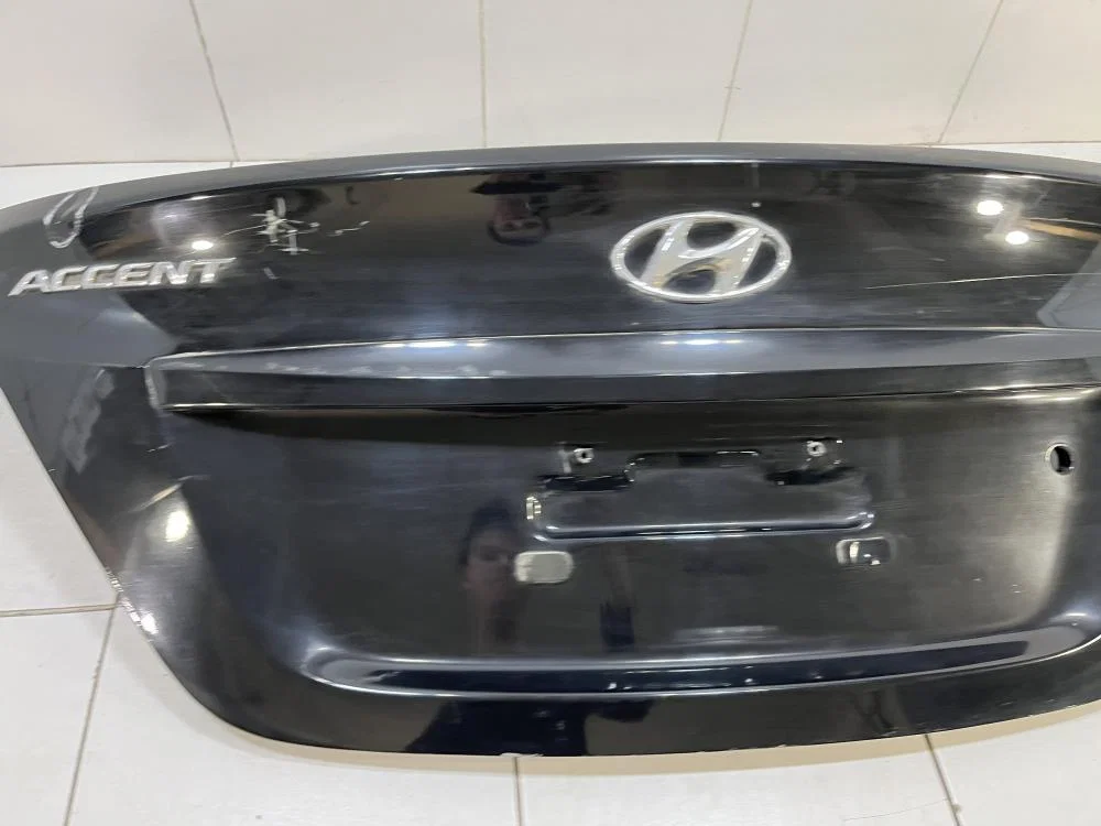Крышка багажника Hyundai Solaris I (2010—2014) - миниатюра 8