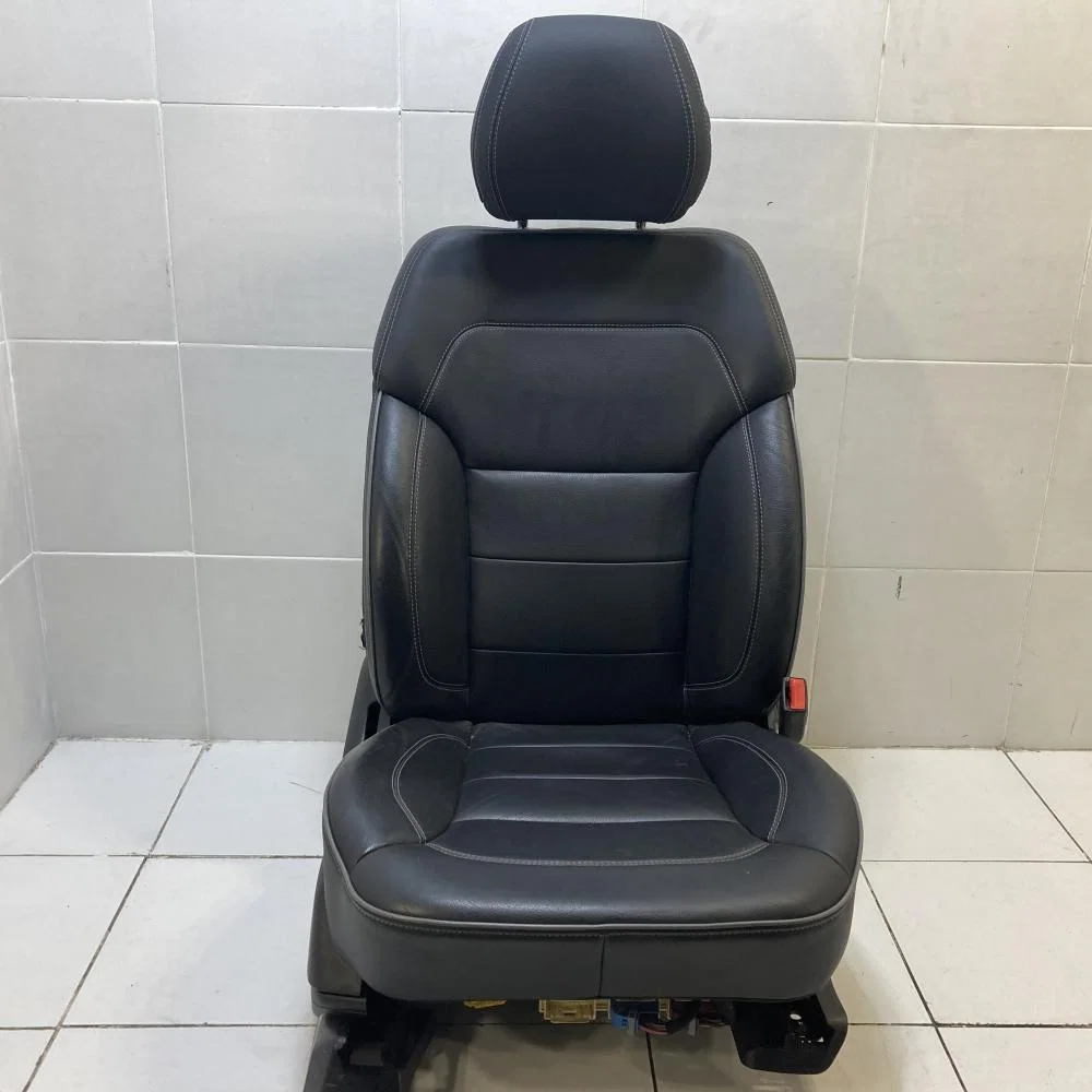 Сиденье переднее правое Mercedes-Benz M-класс W166 (2011—2015)