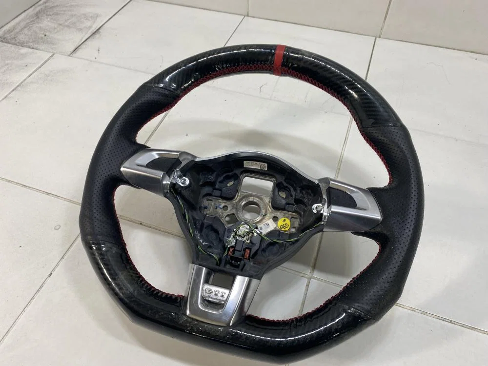 Рулевое колесо Volkswagen Golf Mk6 (2008—2012) - миниатюра 2