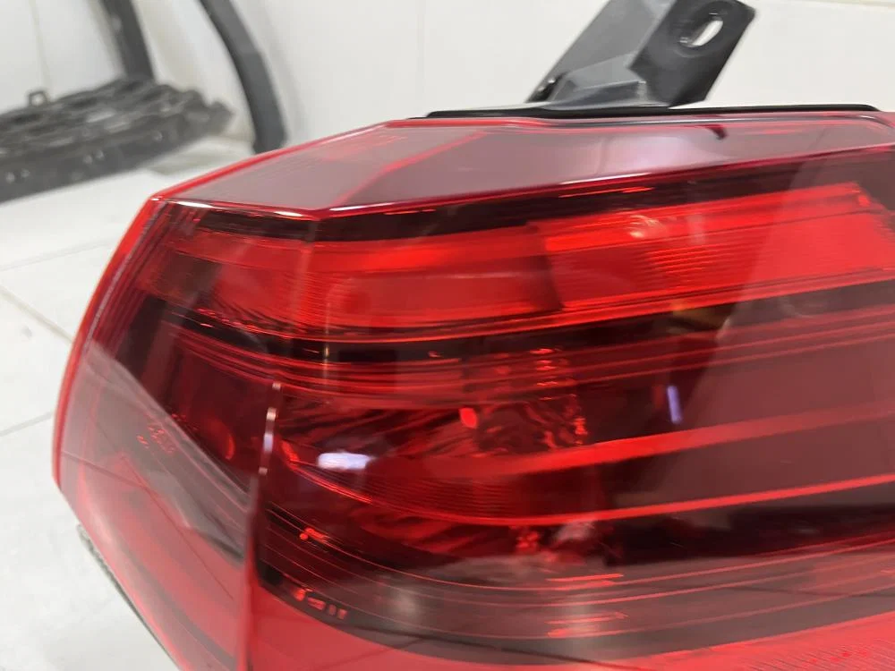 Фонарь задний наружный правый Nissan Rogue II (2013—2016) - миниатюра 10