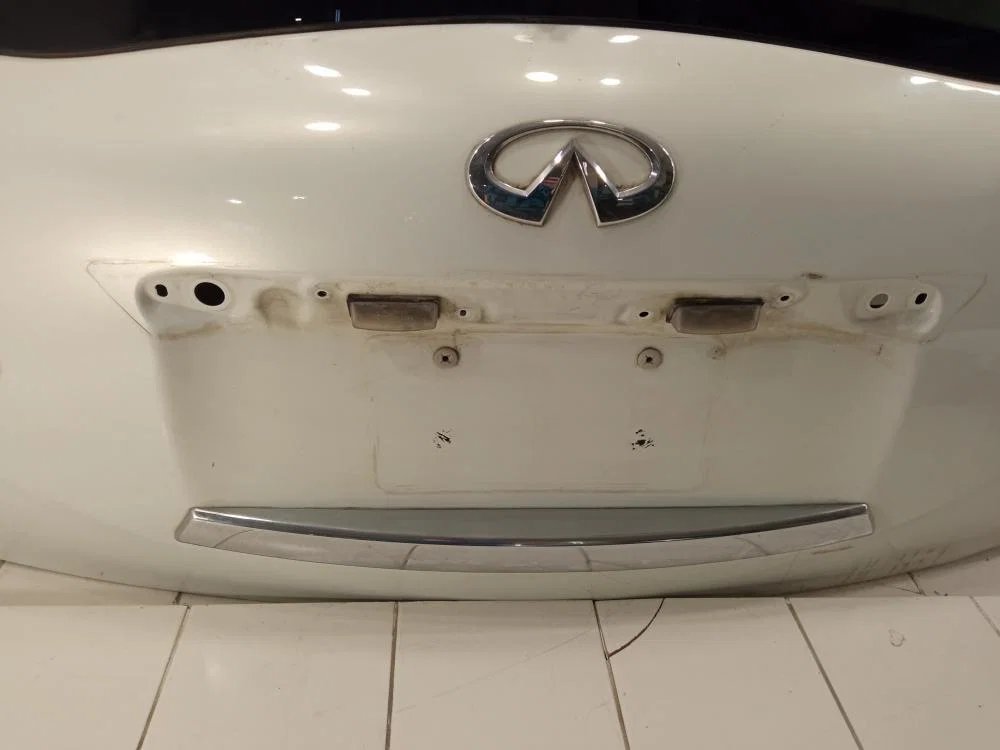 Дверь багажника со стеклом Infiniti QX56 II (2010—2013) - миниатюра 6