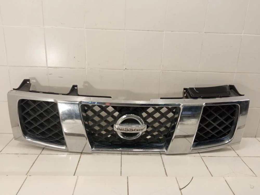Решетка радиатора Nissan Armada I (2003—2007) - изображение 1